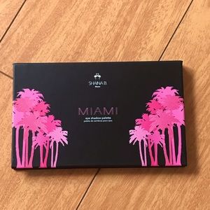 SHAINA B Miami Eyeshadow Palette